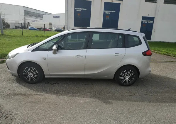 Opel Zafira cena 12500 przebieg: 390000, rok produkcji 2013 z Poznań małe 37